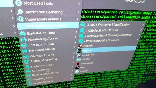 Parrot Security OS Full-Upgrade смотреть онлайн