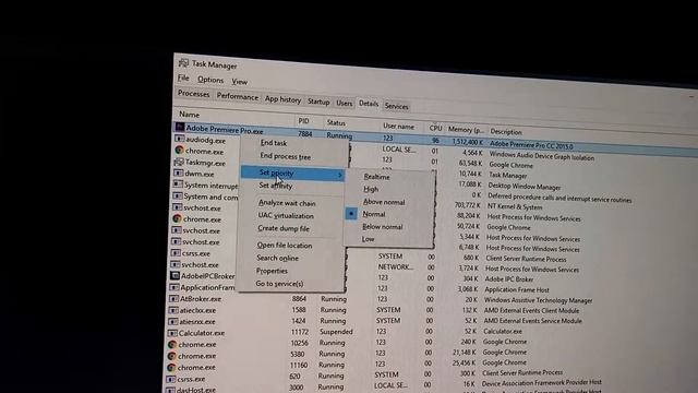 How to reduce the CPU usage of a program under Windows (Process Priority, Task Manager) смотреть онлайн