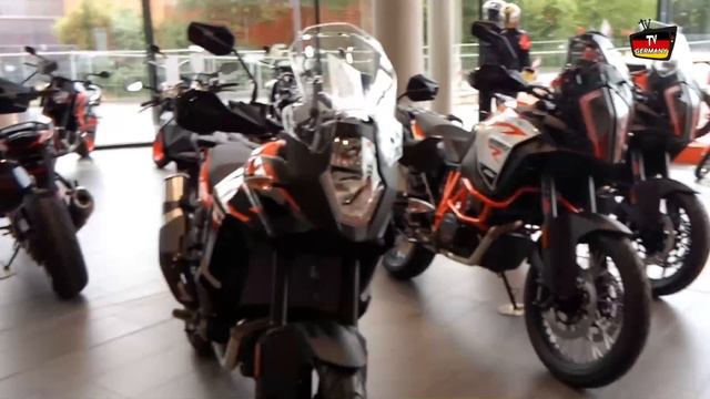 Для любителей мото. Посещение мото дилера Кавасаки и КТМ смотреть онлайн