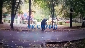 Видео как дворник-мигрант из Киргизии схватил 11ти летнюю девочку в Москве и начал насиловать