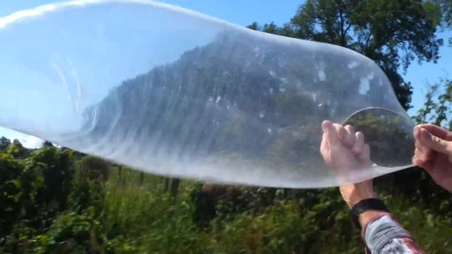 Condom out of car window.... смотреть онлайн