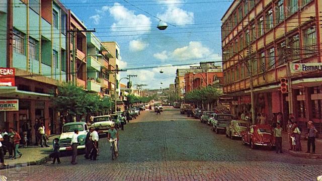 🔴▶ Retratando a História: Imagens Antigas do Brasil, Nostalgia anos 90 | CenaTop смотреть онлайн