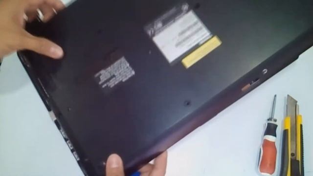 PORTATIL (LAPTOP) TOSHIBA SATELITE C55-B115KM PUERTO DE AUDIO MALO (PORT AUDIO BROKEN) смотреть онлайн