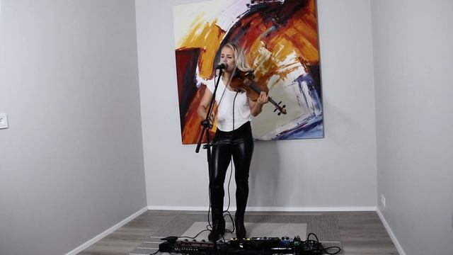 Bad guy by Billie Eilish - Cover by Greta Salóme смотреть онлайн