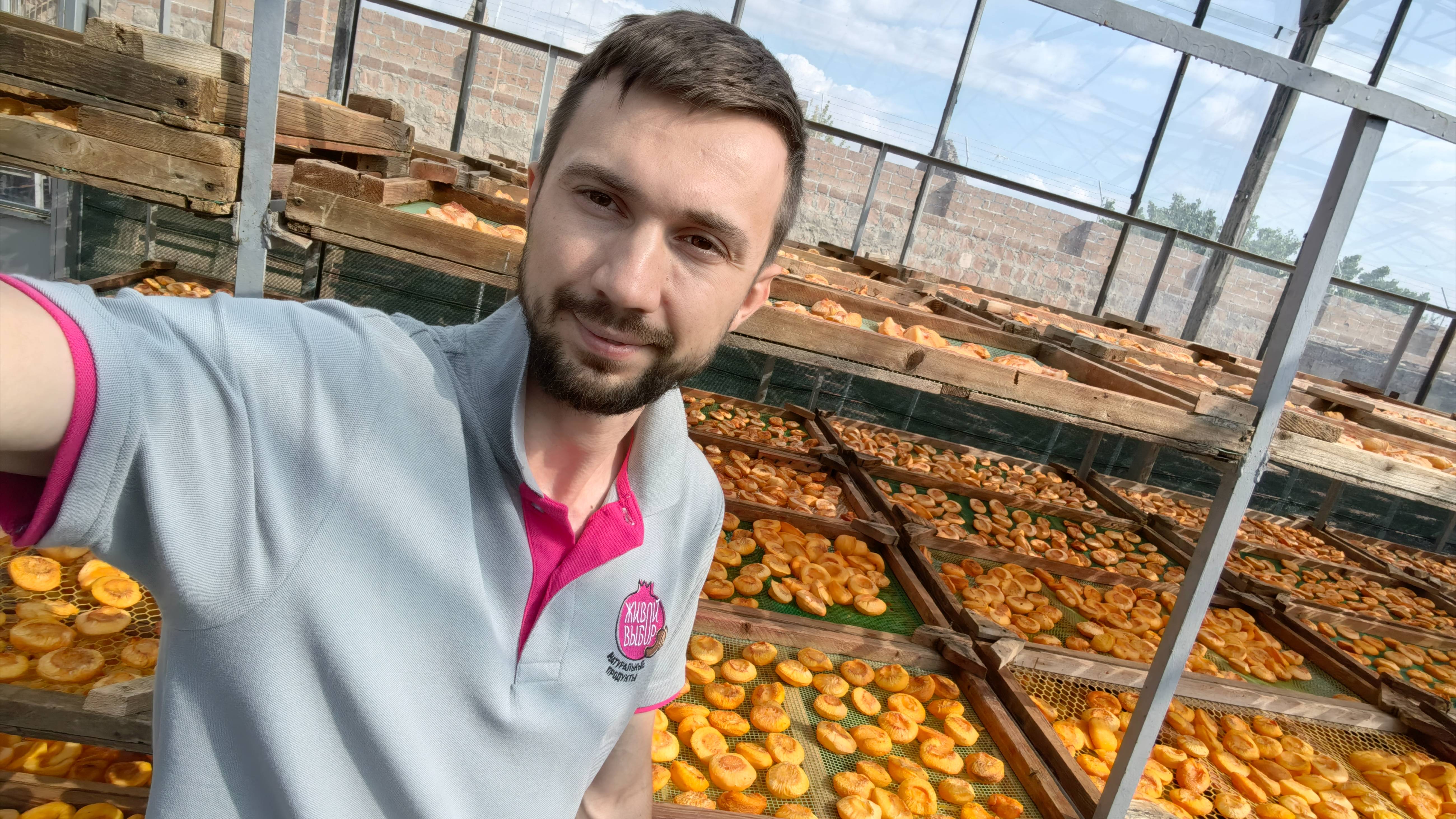 Живой выбор - бренд здорового питания.