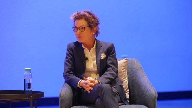 Southern Nevada Fireside Chat with Mary C. Daly смотреть онлайн