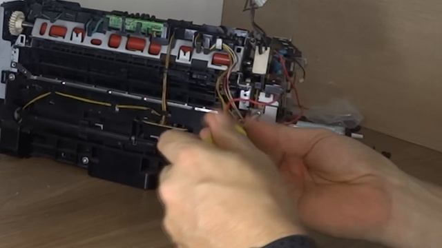 HP P1005 P1006 defeito liga mas não imprime! смотреть онлайн