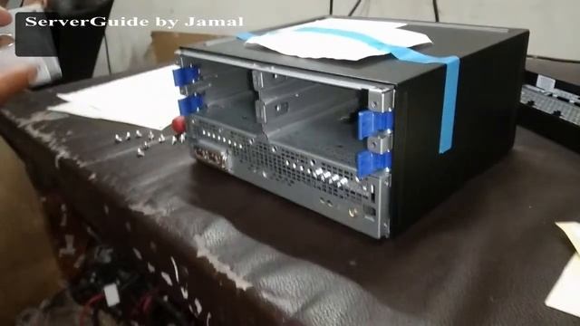 Installation SSD and HDD on Microserver Gen10 plus смотреть онлайн