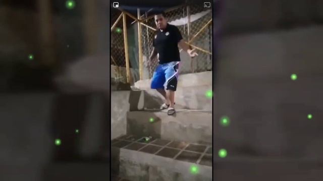¡ LA CAGO EL GALLO ! смотреть онлайн