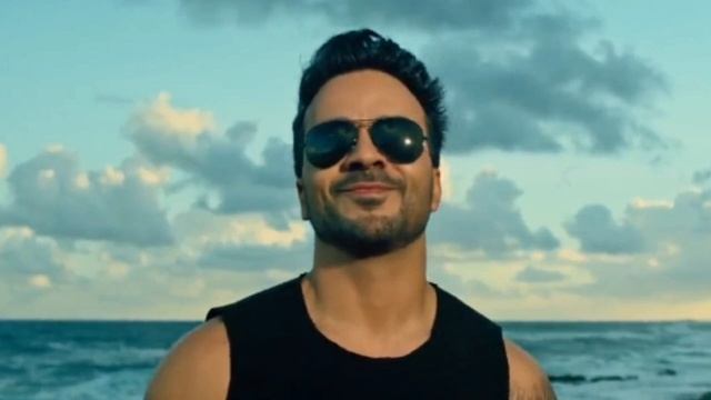 Luis Fonsi - Despacito ft. Daddy Yankee (official video) смотреть онлайн