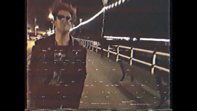 JAMES AND THE COLD GUN - CHEATING ON THE SUN (OFFICIAL VIDEO) смотреть онлайн