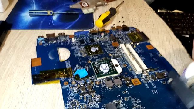 Разборка ноутбука acer 5542G | Как обслужить ноутбук смотреть онлайн