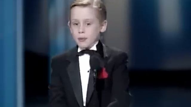 Macaulay Culkin Opens The 17th Annual People's Choice Awards