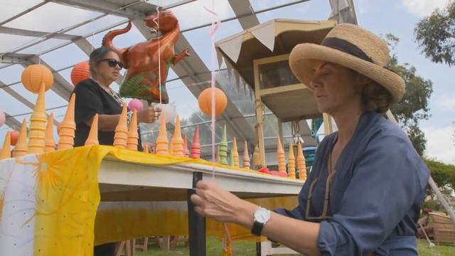 Actor & TV Presenter Zakeeya Patel Marries Economist Rob Price смотреть онлайн