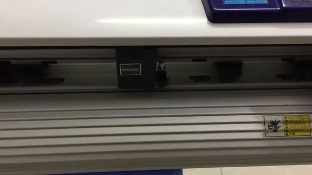 Thanh lý máy cắt Decal Kingcut KS630H mới 90%, giá công khai 3.5tr. Liên hệ : 0914476376 (24/24) смотреть онлайн