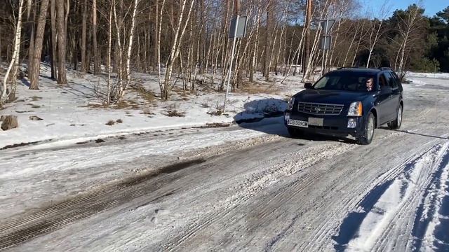 2008 Cadillac SRX V6 in snow смотреть онлайн