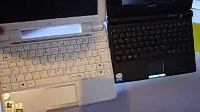 EEE PC 1000H Unboxing смотреть онлайн
