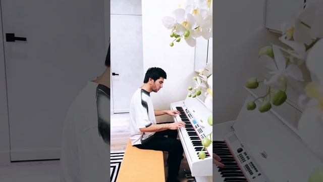 Sardor Mamadaliyev Shu qo’shiqni sog’inganlar bormi ? #sardor_mamadaliyev #qoshiqlar #shortsvideo смотреть онлайн