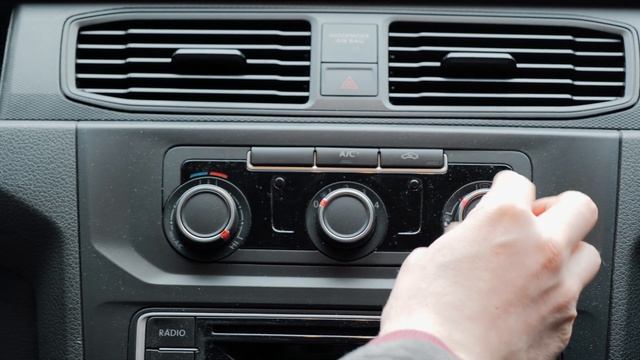 Prevent Car Window Condensation/Fogging, Expert Tips for Winter! смотреть онлайн