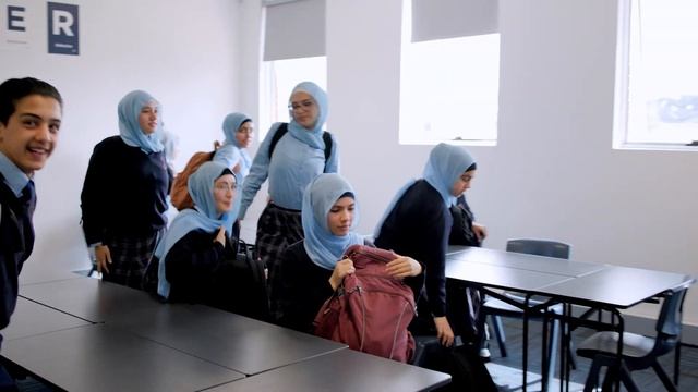 Windows 11 devices, built for education смотреть онлайн