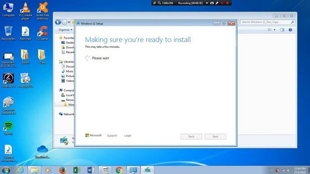 Install Windows 11 on an Old Laptop смотреть онлайн
