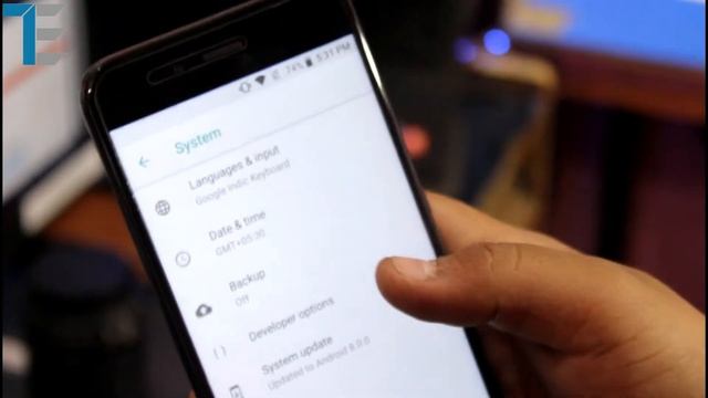 8 Awesome🔥 Unseen TRICKS To Increase Your Android Battery Life!!😍😍 смотреть онлайн