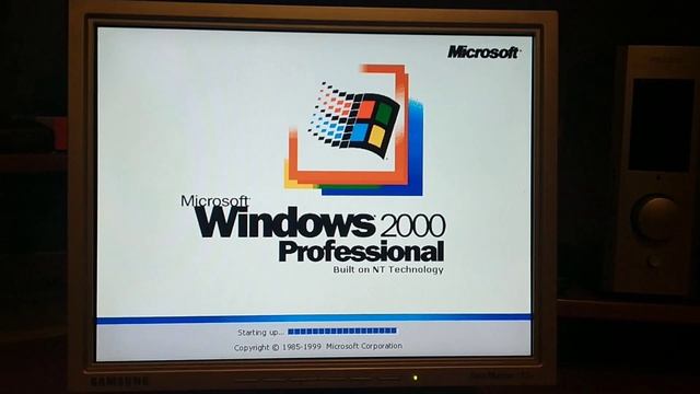 Startup Windows 2000/Запуск Windows 2000 смотреть онлайн