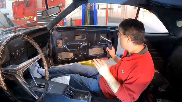 1968 AMC Javelin Chapter 4- Window Regulator & Glass Alignment [Collector Car Guru Workshop] смотреть онлайн