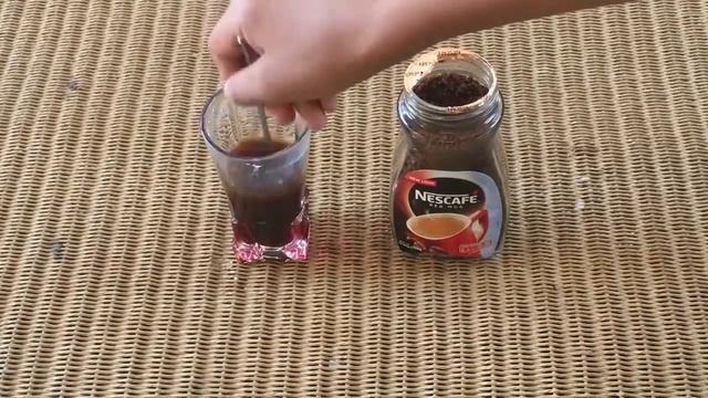 كيف تسوي مشروب ستاربكس (ايسد وايت تشوكلت موكا) لذيذ و منعش смотреть онлайн