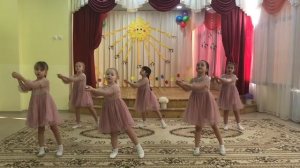 Песня "Желание на ладошке". Подготовительная группа.
Музыкальный руководитель Пантелеева Е.А.