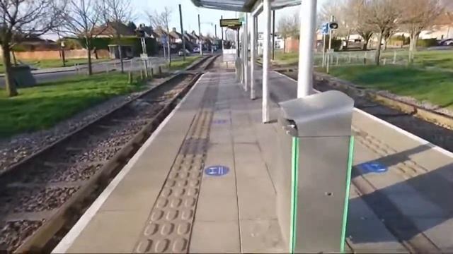 Walking about in New Addington Live! 25/12/2020 - Mobile Stream (158) смотреть онлайн