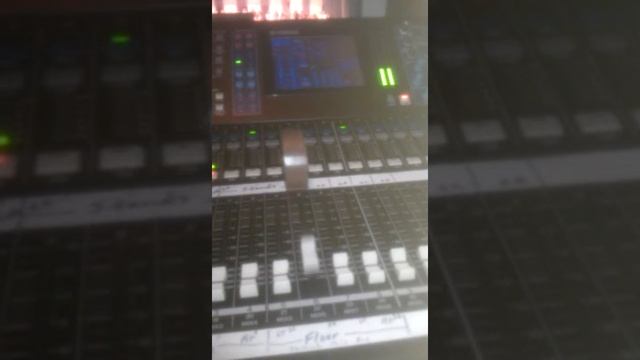 LS9 Fader Game смотреть онлайн