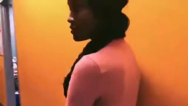 AURORA - Runaway смотреть онлайн