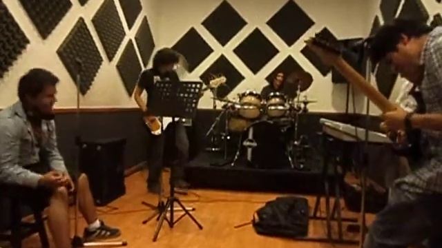 Paranoid android - Radiohead / Cover by In Limbo Part 2 смотреть онлайн