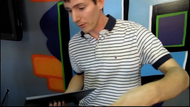 ASUS Zenbook UX31E-DH72 Intel Core i7 2677 Ultrabook Unboxing & First Look Linus Tech Tips смотреть онлайн