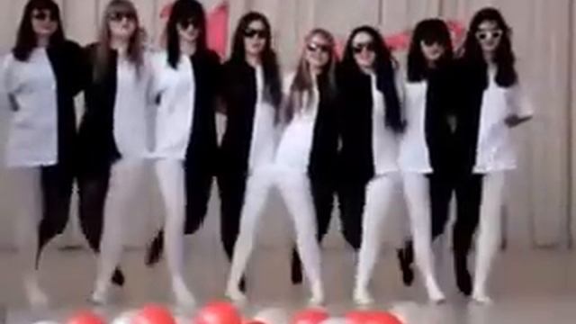 Танец, ломающий мозг смотреть онлайн