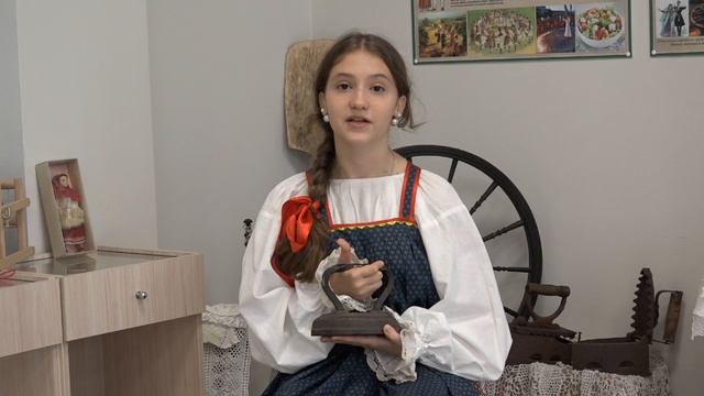 Крестьянская изба в школьном историко-этнографическом музее, г Санкт-Петербург смотреть онлайн