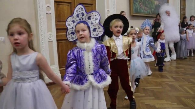Сувенир и Новый год смотреть онлайн
