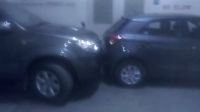 A person with vehicle no. UP78 BY 3666 need to know how to park a vehicle in parking... смотреть онлайн