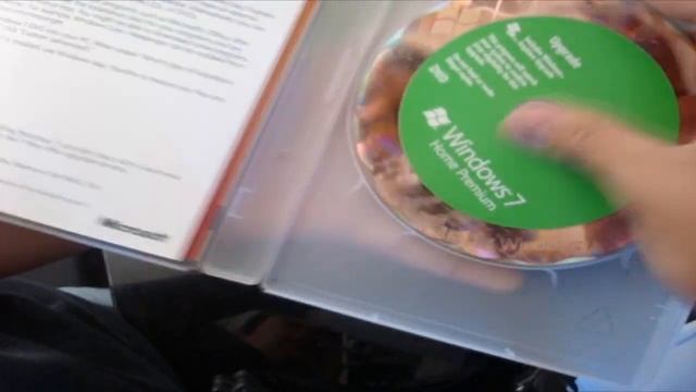 I got Windows 7 =D (Windows 7 Unboxing/Installation) смотреть онлайн