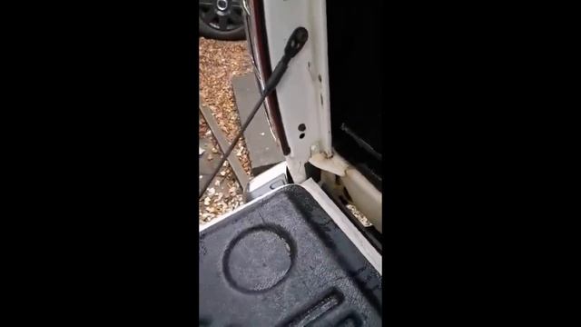 Window cleaning pick up truck soft open damper смотреть онлайн
