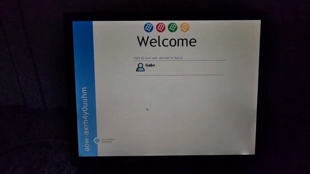 Windows Whistler 2223 on Actual Hardware! смотреть онлайн