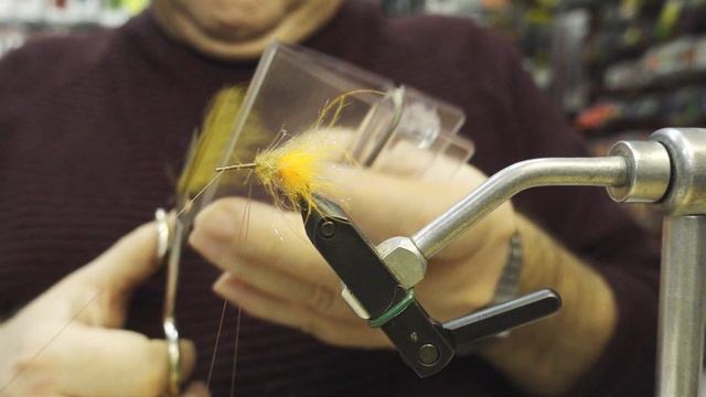 Мушка - имитация ручейника CDC. смотреть онлайн