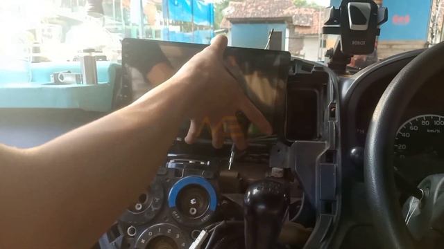 Pemasangan Head unit Android Orca ADR 9988 10inc di Gran max Pick Up смотреть онлайн