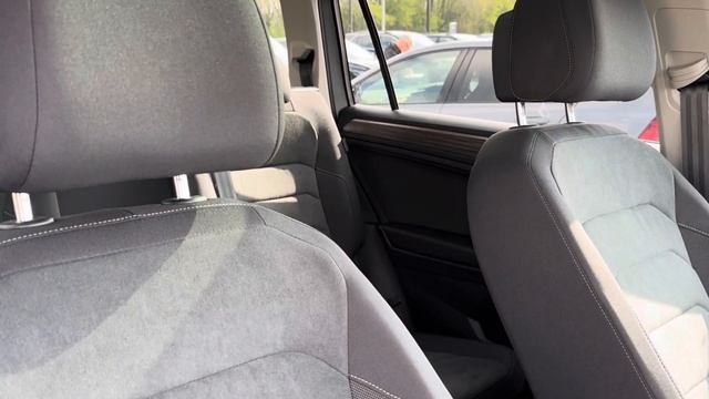 Approved Used Volkswagen Tiguan Allspace Facelift 1.5 TSI Elegance | Oldham Volkswagen смотреть онлайн