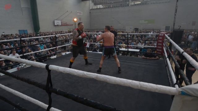Heath Robinson vs. Ash Walker, boxing 125kg смотреть онлайн