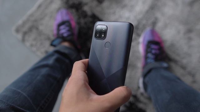 De lo mejor de la gama de entrada - REALME C21. смотреть онлайн