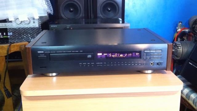 YAMAHA CDX-1050 смотреть онлайн