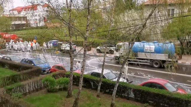 Дезинфекция улиц в Румынии смотреть онлайн