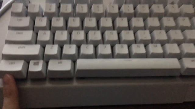 Razer Blackwidow X Chroma (White) Keyboard Unboxing and Review смотреть онлайн